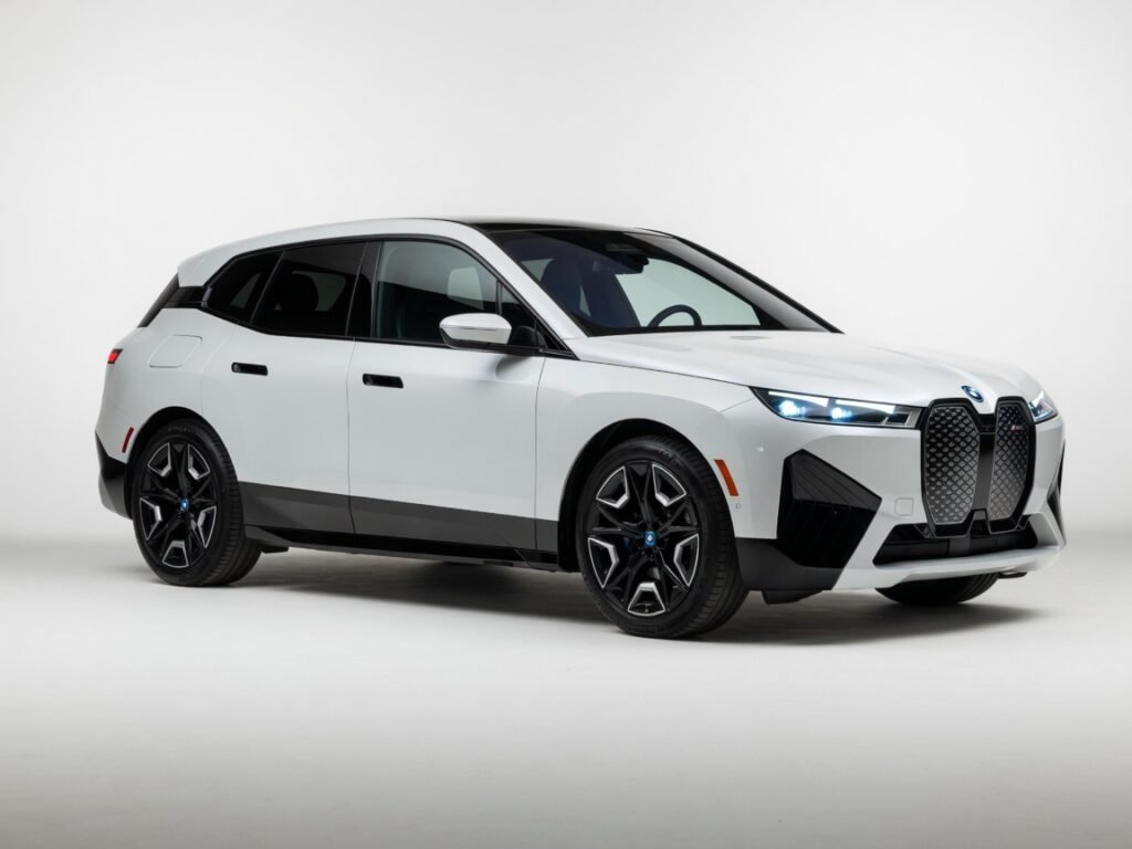 2023 BMW iX M60 - 2023 BMW iX M60 Review